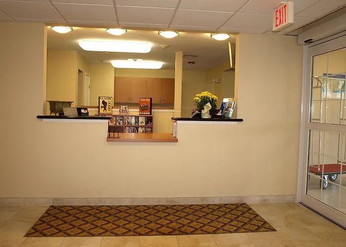 Candlewood - River Ranch By Ihg Hotel